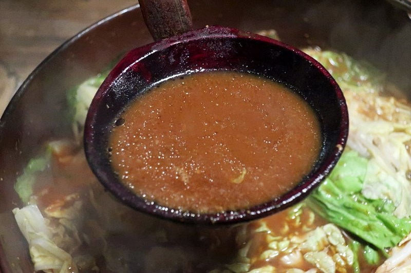 いわやのぼたん鍋の汁の写真